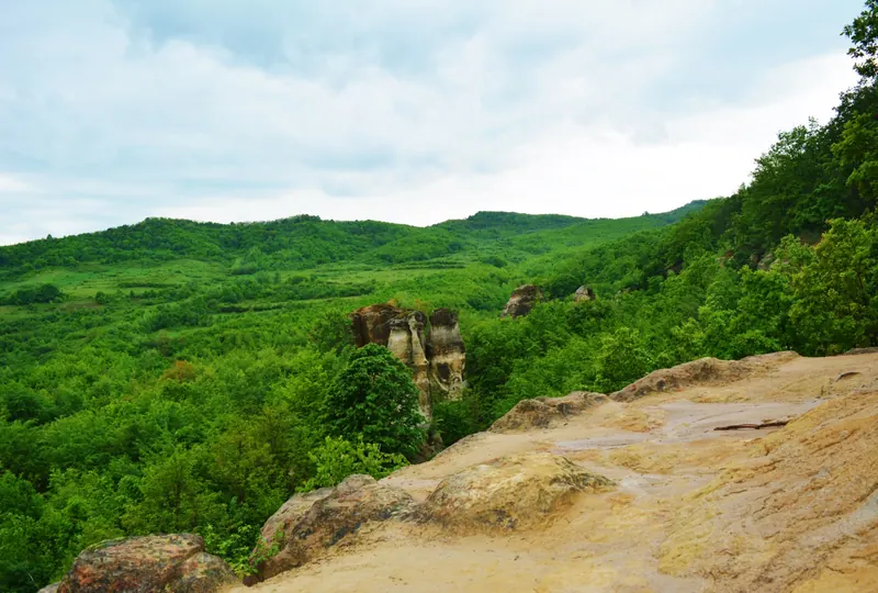 Gradina Zmeilor - dragon rock formations